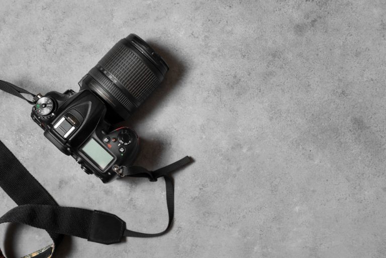 Capturing Moments: The Art of Choosing the Right Photography Equipment